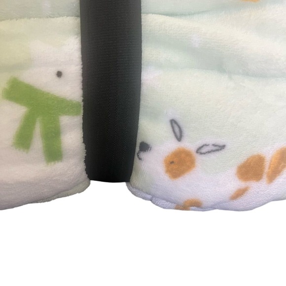 NEW Cuddl Duds Cozy Plush Sherpa Throw Blanket Dogs Polar Bears (50in by 60in) - Picture 7 of 11